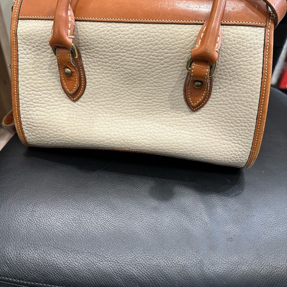 Authentic and Vintage Dooney & Bourke satchel handbag - Picture 5 of 8